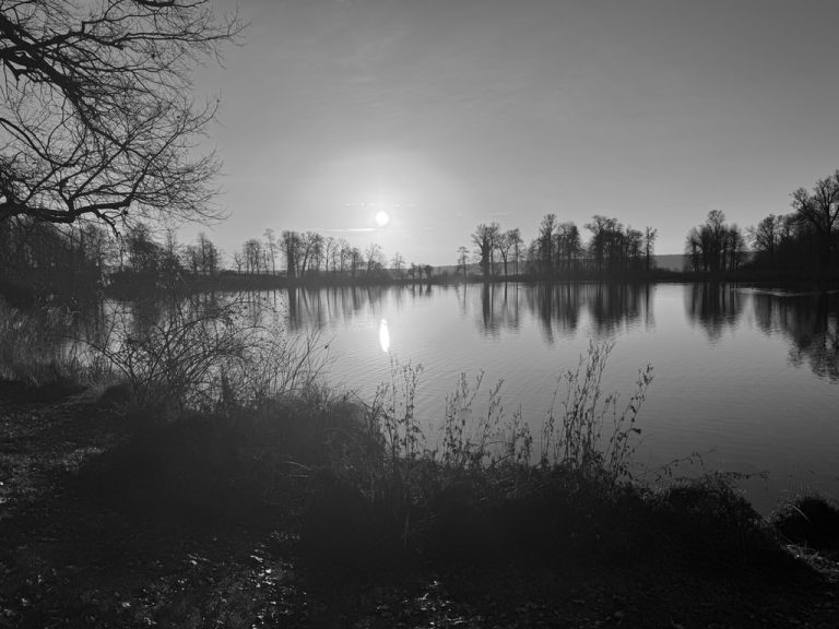 Bewusste Beziehung, offener Raum und Licht als Bild für Verbundenheit